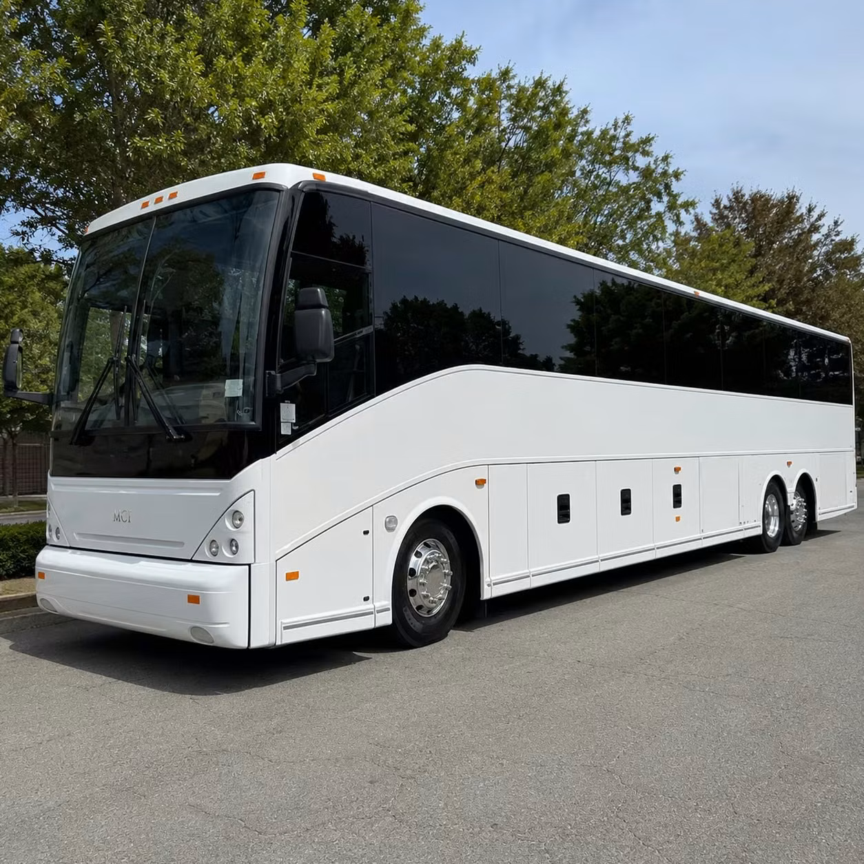 corporate event shuttle bus rentals for newport news businesses